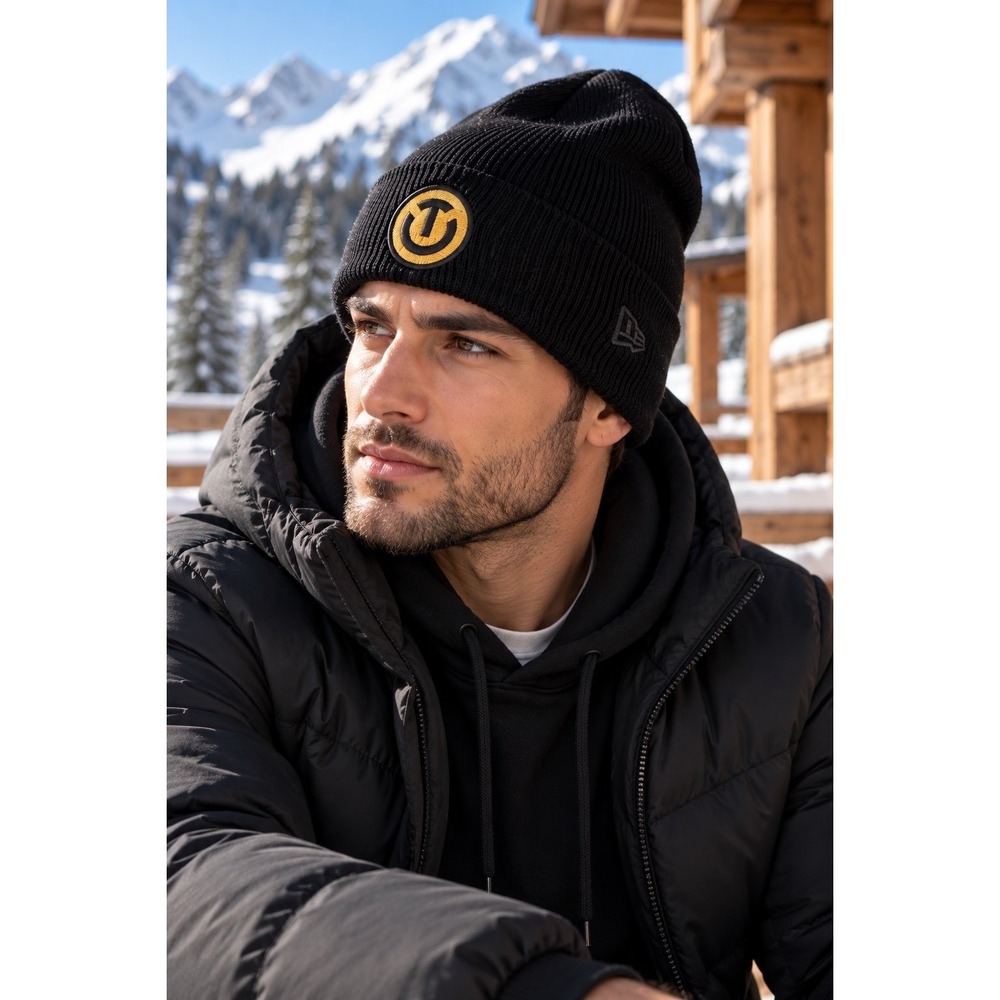 New Era Black Knit Beanie Gold Embroidered Logo Fleece Lined Winter Hat 2022